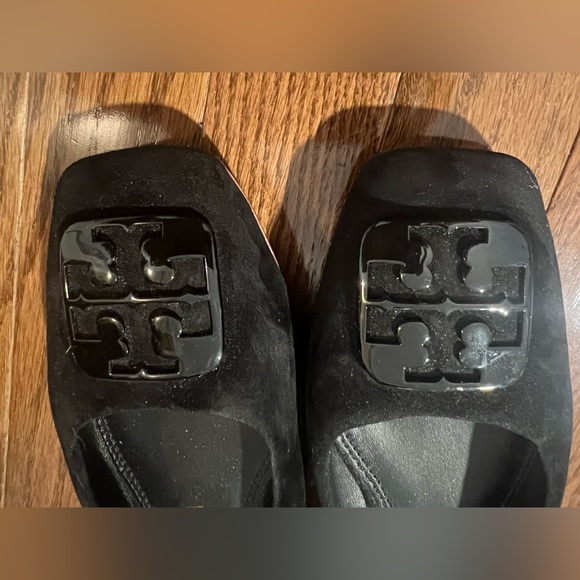 Tory Burch Georgia Black Suede Square Toe Ballet Flats with Emblem, size 7 EUC - Picture 8 of 13